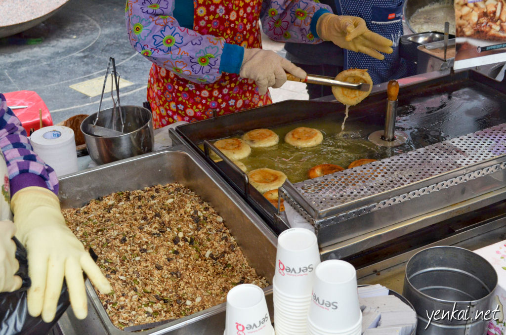 Ssiat Hotteok. This was the most popular stall at BIFF square, which is more of a street food square.