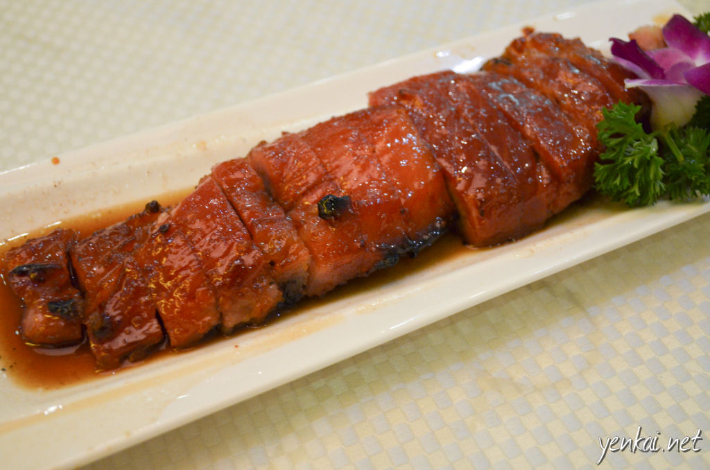 Char Siew. This particular version is quite different from what we have in South East Asia. It is tender throughout, and is not charred. I definitely prefer the Malaysian rendition, with the charred outer layer. The one from the Sunday stall at KL's Hee Lai Ton remains the one to beat.